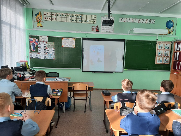 Постер к социальной практике: 8 Марта