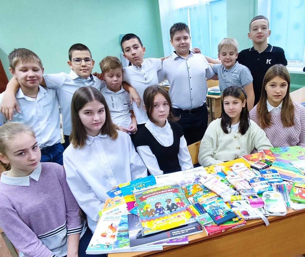 Постер к социальной практике: "Поделись добром". МБОУ СОШ №10