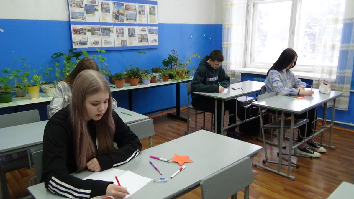 Постер к социальной практике: Своих не бросаем