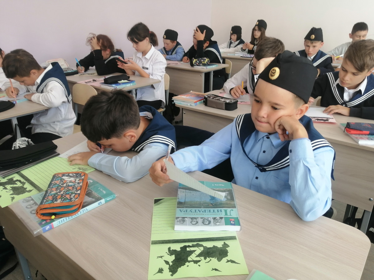 Постер к социальной практике: Честь имею