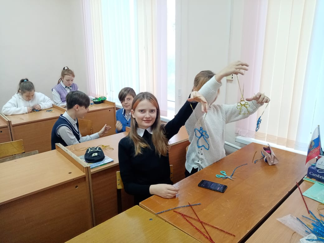 Постер к социальной практике: С благодарностью учителям! С наступающим Новым годом!