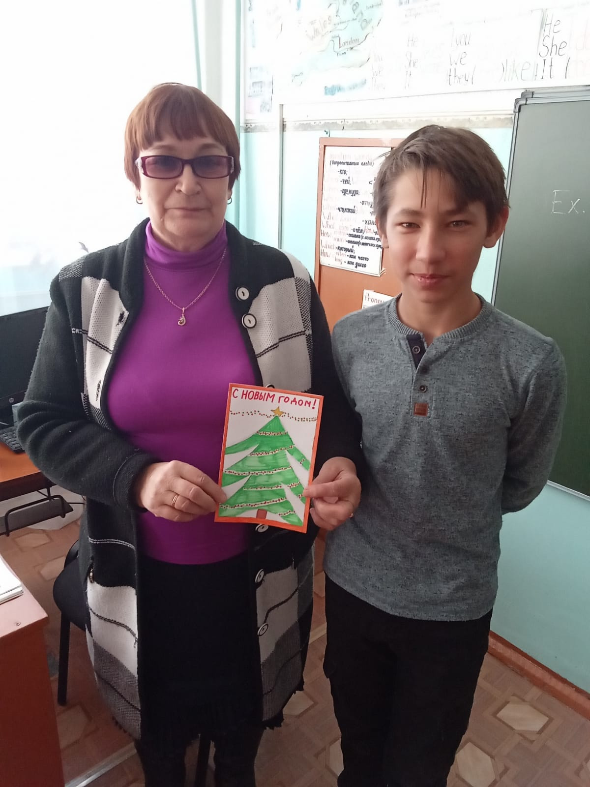 Постер к социальной практике: "Открытка для ветерана нашей школы" после проммотра фильма" Мост."