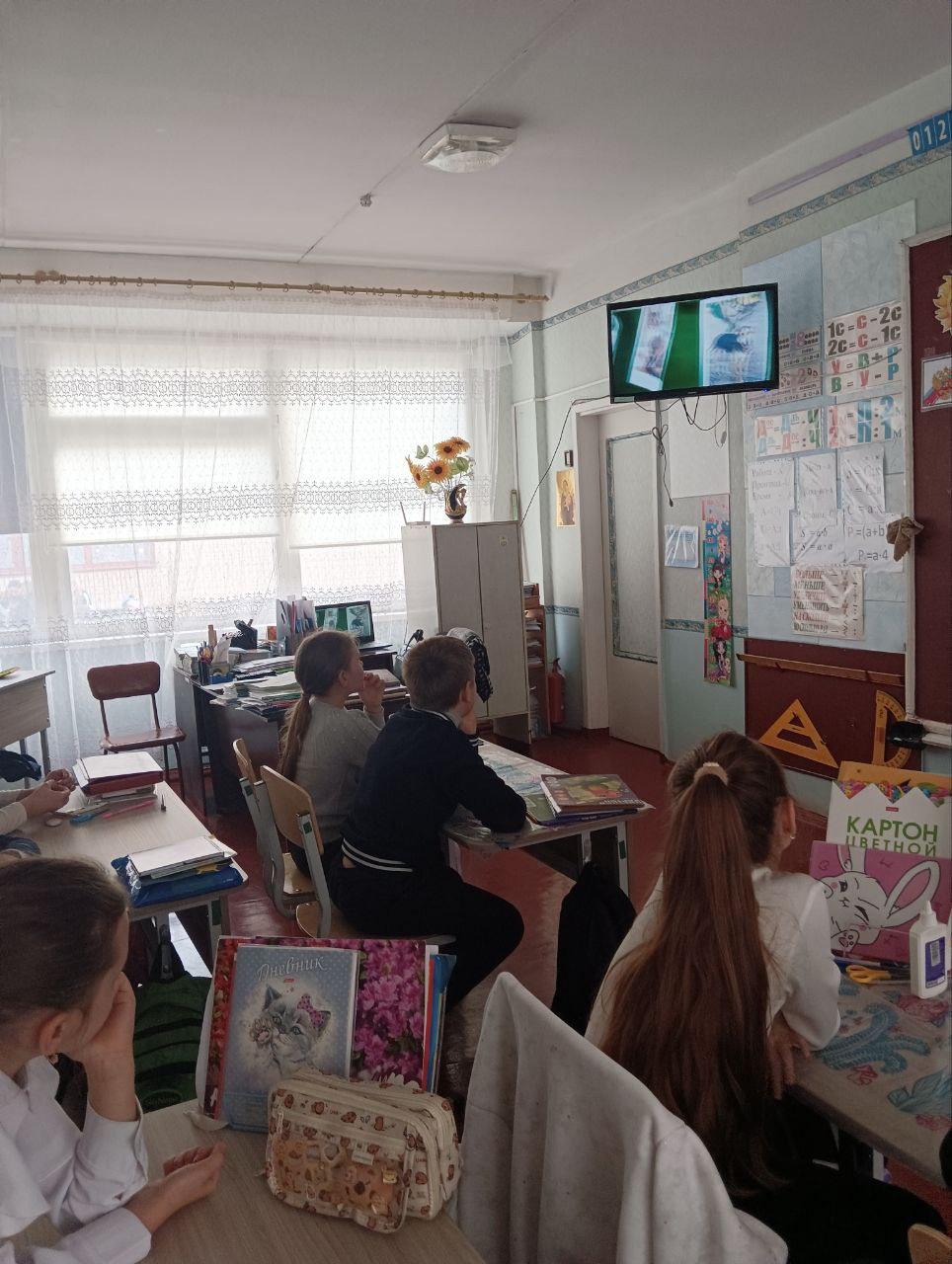 Постер к социальной практике: Поможем друзьям нашим меньшим