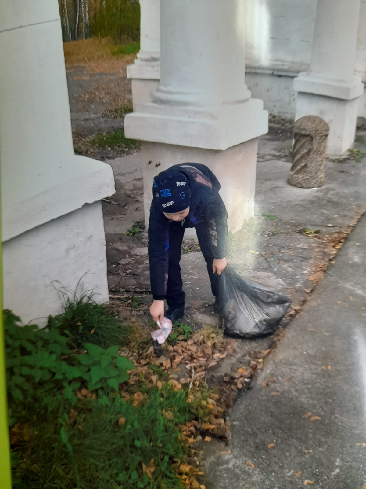 Постер к социальной практике: Поможем сделать поселок чище