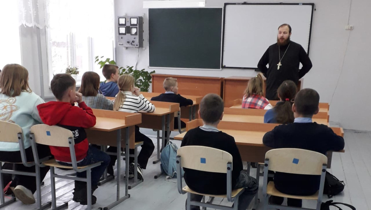 Постер к социальной практике: Поговорим о нас