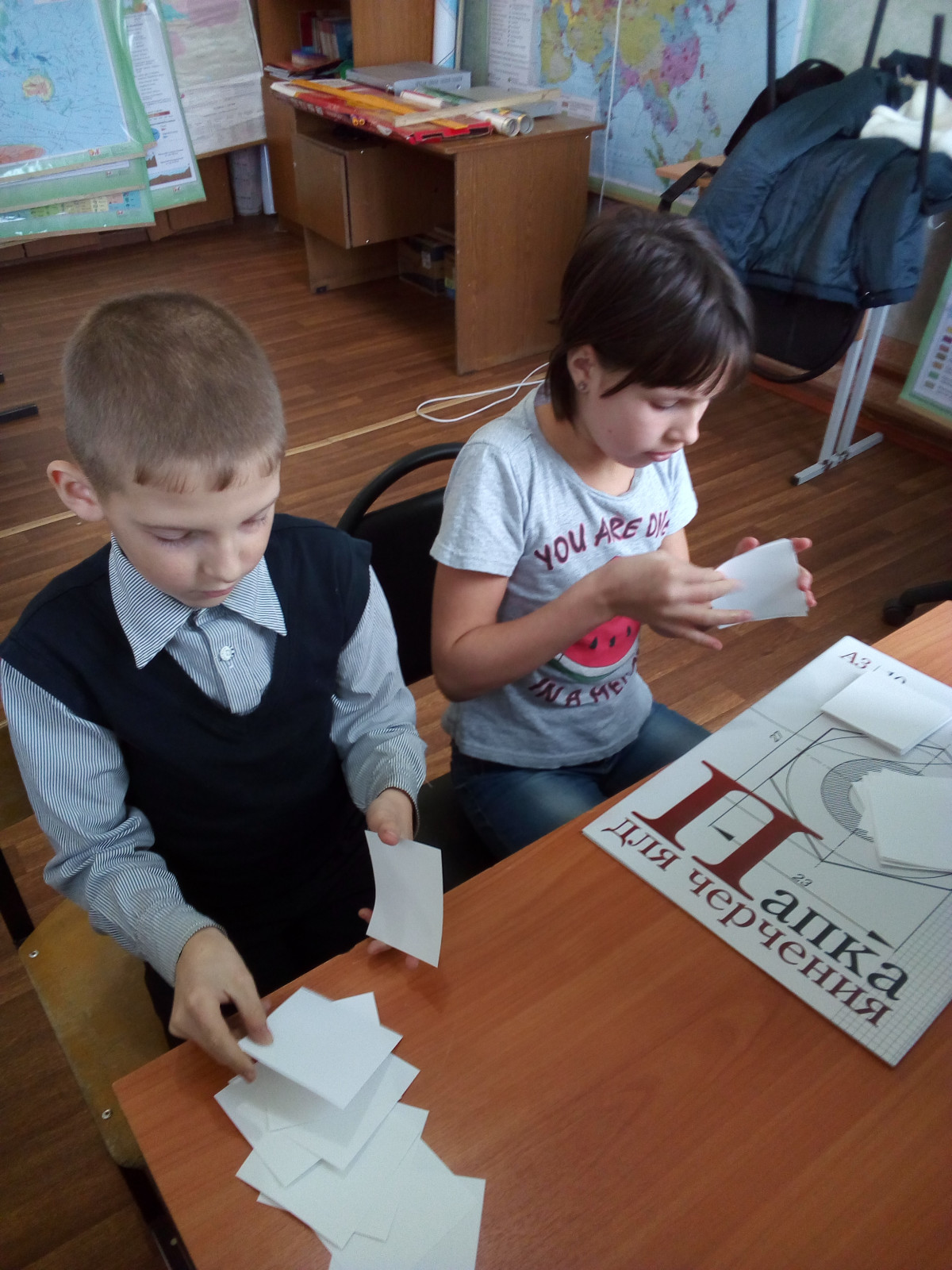 Постер к социальной практике: Наша помощь приюту "Хатти"