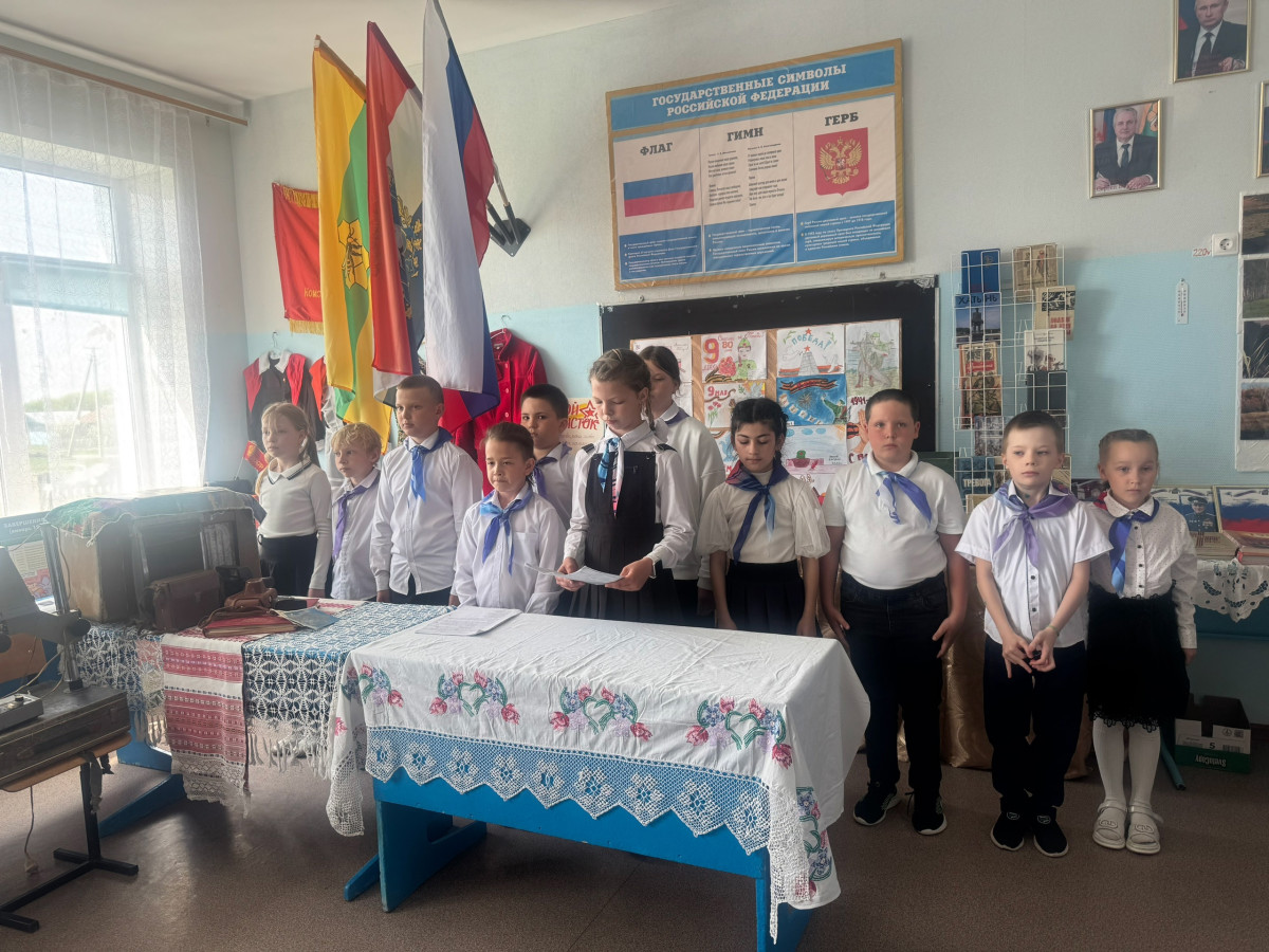 Постер к социальной практике: Долг поколений