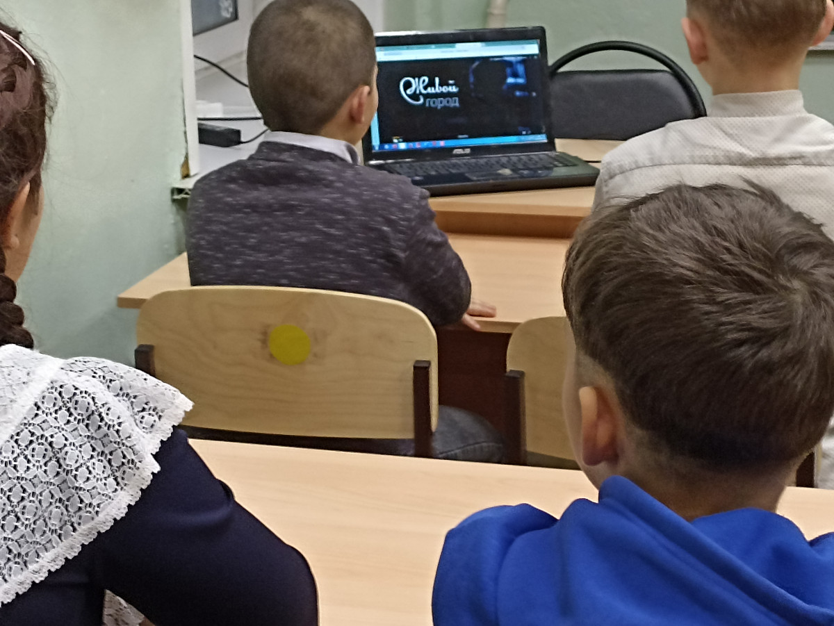 Постер к социальной практике: Что такое счастье