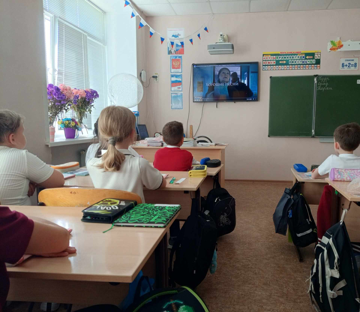 Постер к социальной практике: Давайте будем добрее!