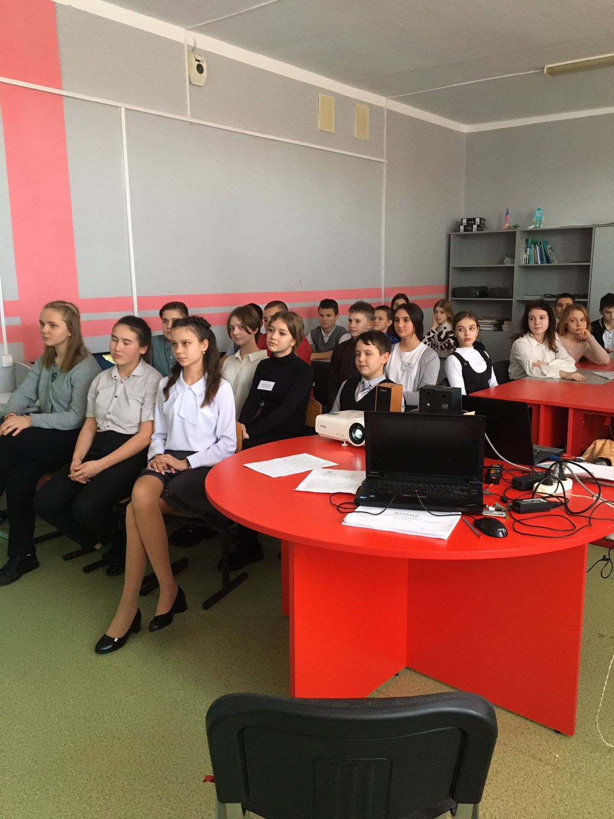 Постер к социальной практике: Действуй...