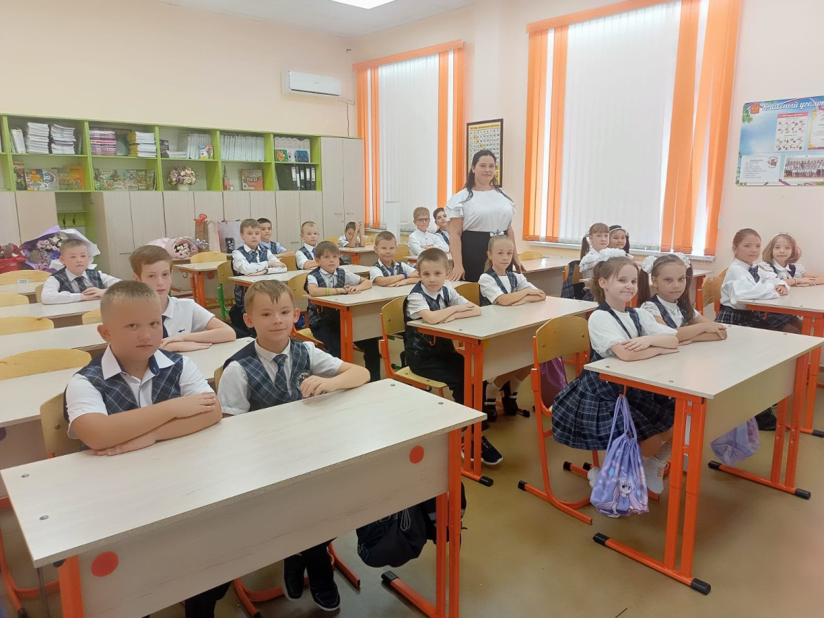 Постер к социальной практике: Уважение к людям есть уважение к самому себе