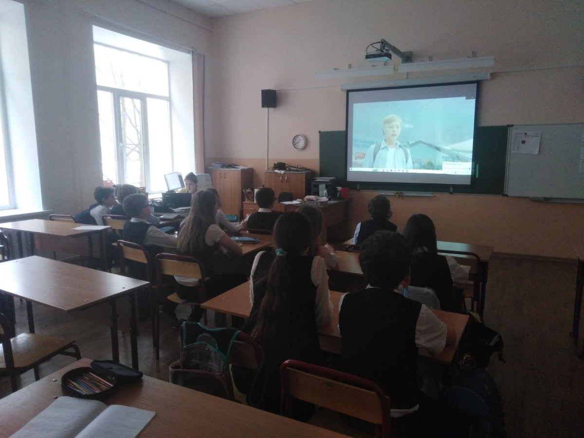 Постер к социальной практике: Мы разные, но мы вместе и стойко справляемся со всеми трудностями