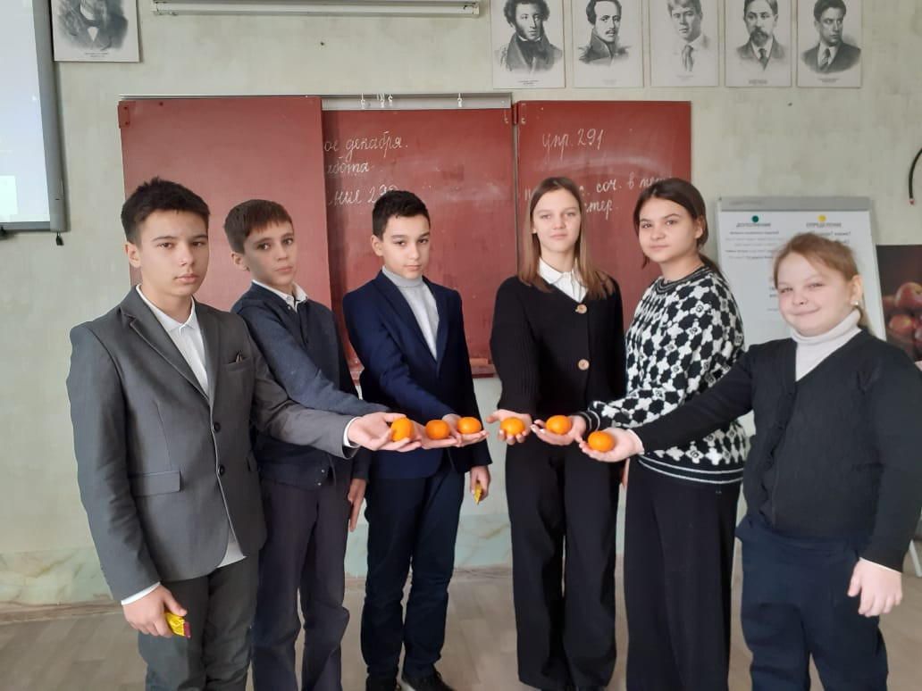Постер к социальной практике: Спешим радовать