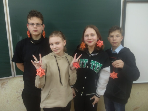 Постер к социальной практике: Создаем новогоднюю сказку сами.