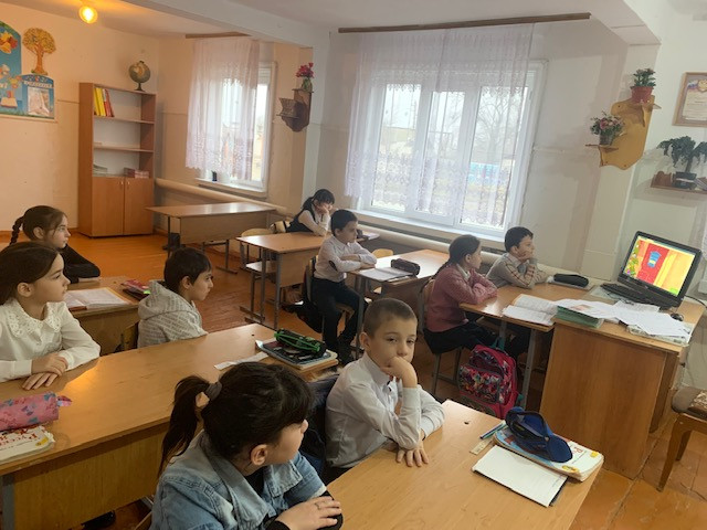 Постер к социальной практике: новый год . Семейные праздники и мечты.