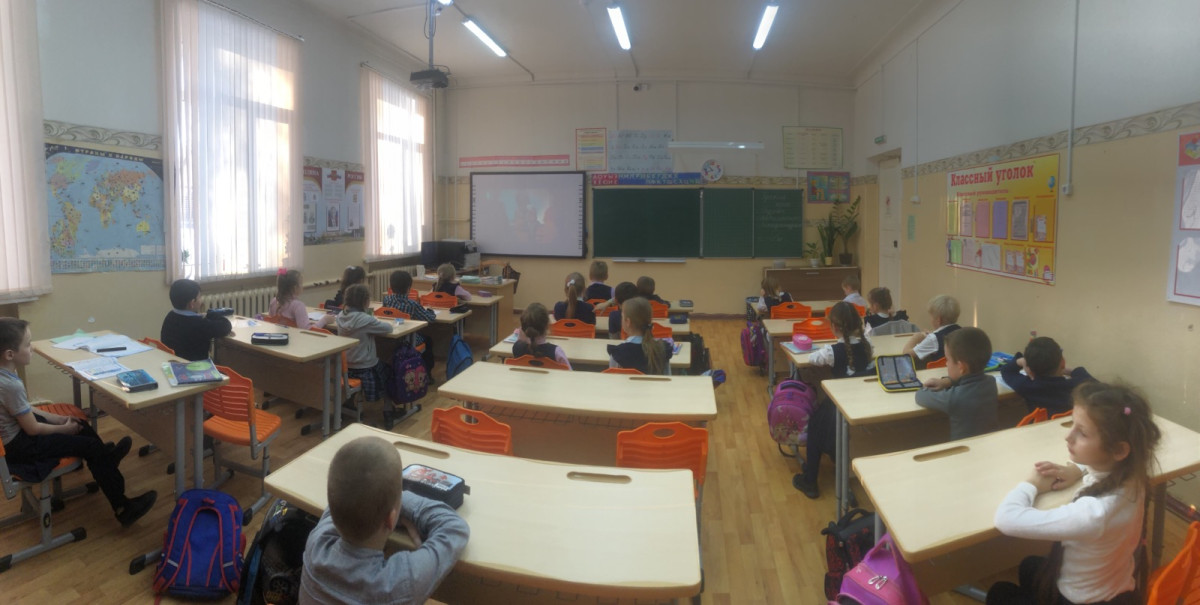 Постер к социальной практике: Воспитание чувства сплоченности, умения работать в коллективе.