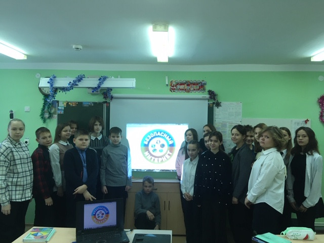 Постер к социальной практике: Слово и дело