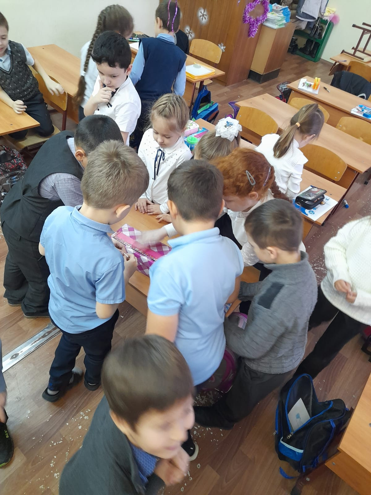 Постер к социальной практике: Учимся делать добро и  дарить подарки.