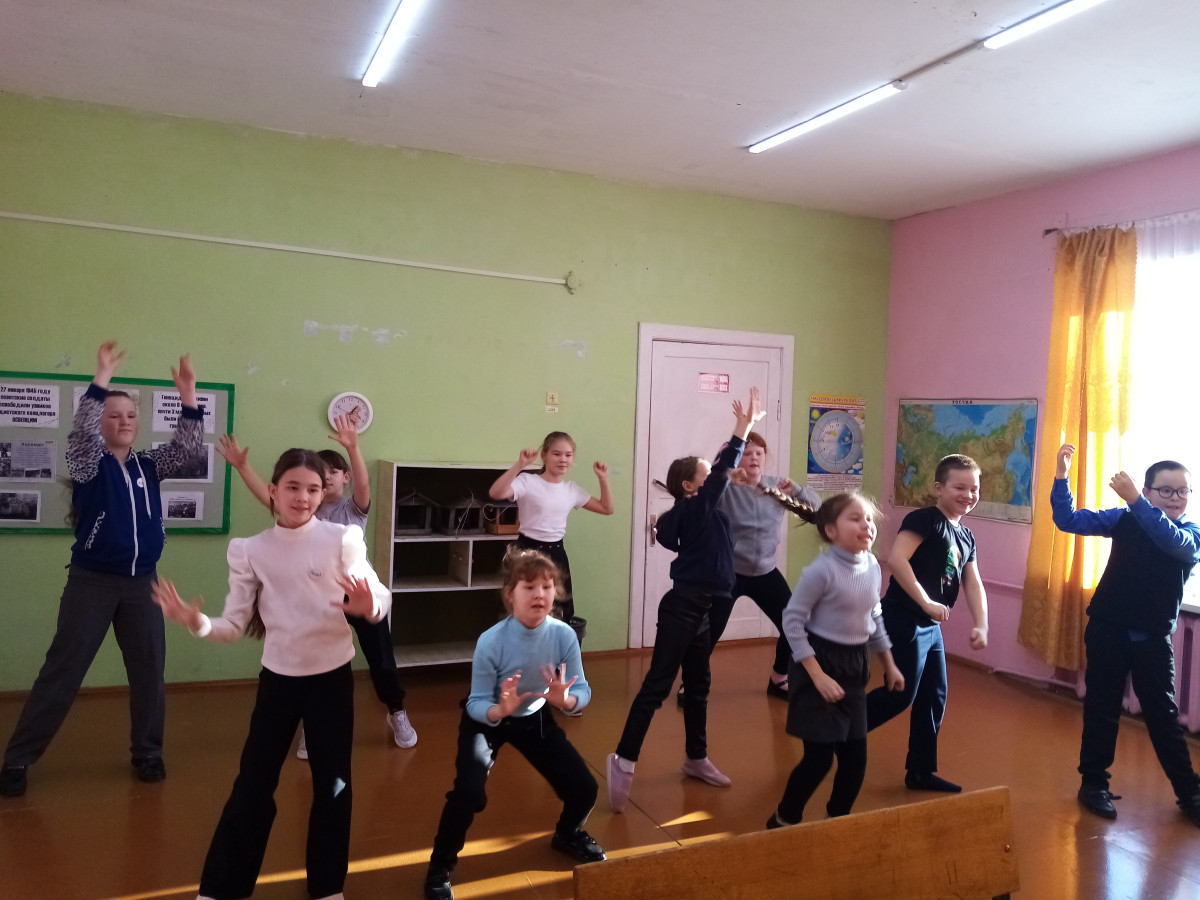 Постер к социальной практике: Люби природу как людей, а людей как природу
