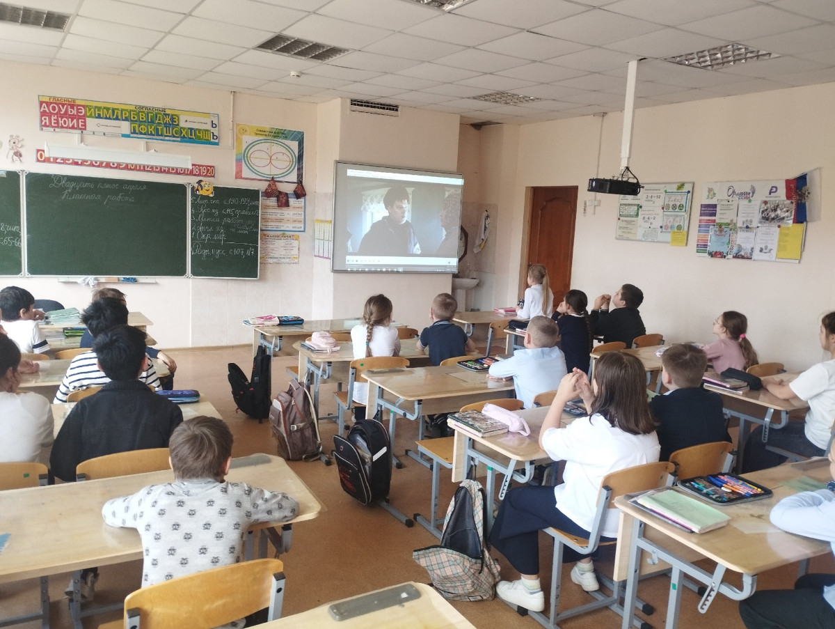 Постер к социальной практике: Помним и гордимся!