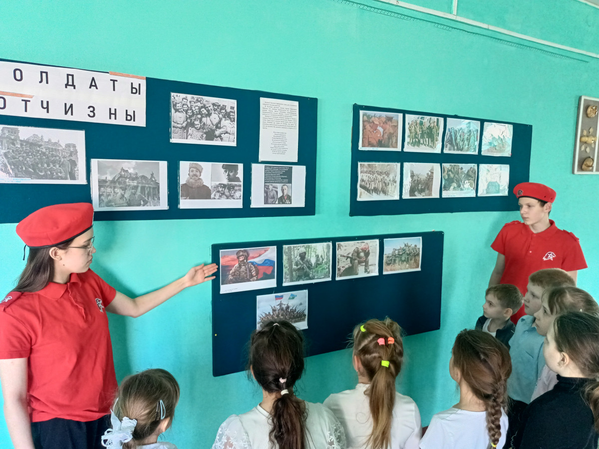 Постер к социальной практике: Солдаты отчизны