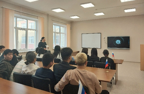 Постер к социальной практике: С Новым годом, учитель!