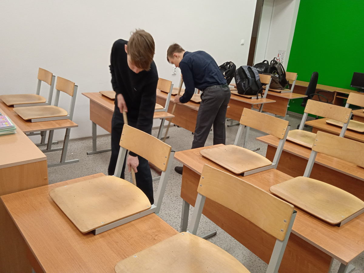 Постер к социальной практике: Слово делом крепи