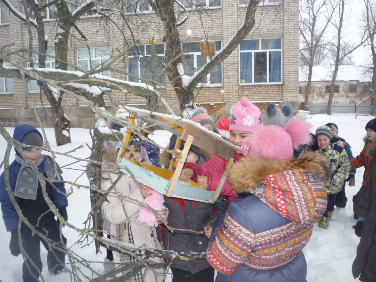 Постер к социальной практике: Сделаем окружающих счастливыми!