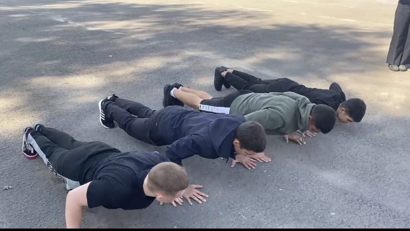 Постер к социальной практике: Спорт в нашей жизни