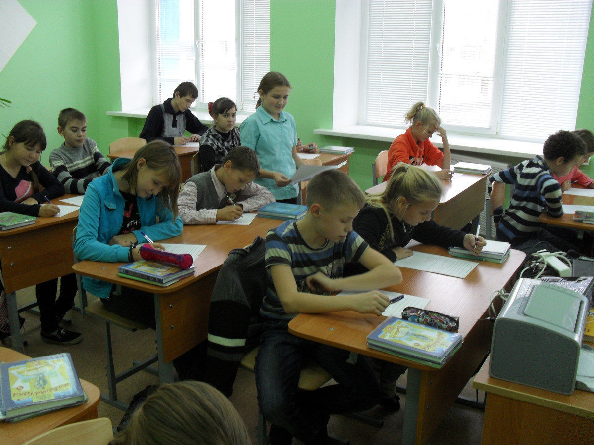 Постер к социальной практике: Уважение, понимание, чувства.