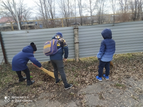 Постер к социальной практике: Трудиться и приносить пользу окружающим