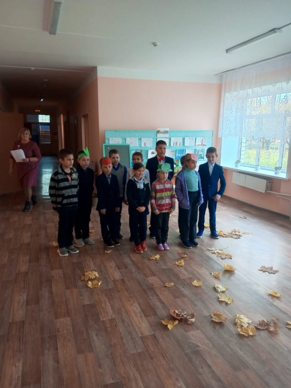 Постер к социальной практике: Один за всех, все за одного.