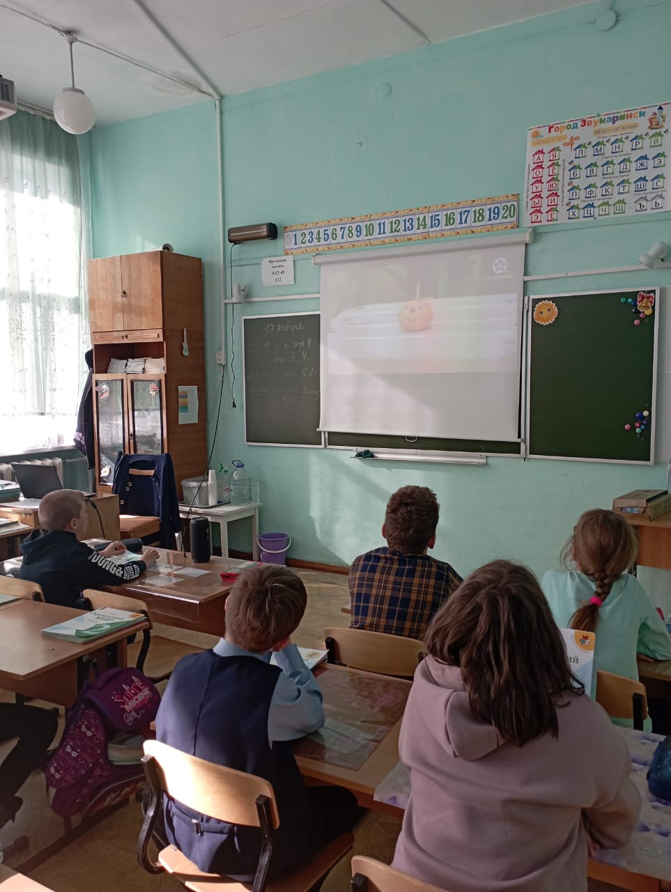 Постер к социальной практике: Давайте жить дружно