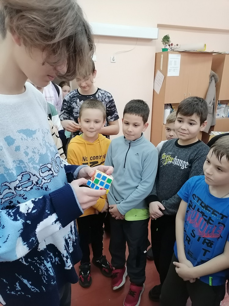 Постер к социальной практике: Как поделиться счастьем