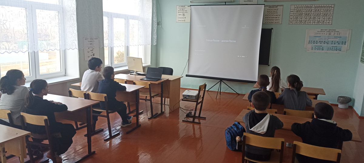 Постер к социальной практике: Путь к знаниям прост