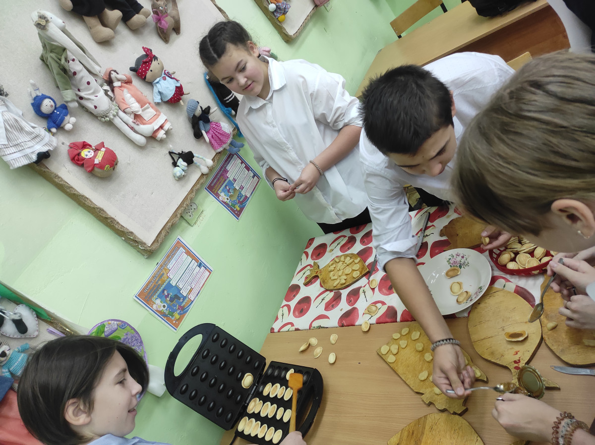 Постер к социальной практике: "Как хорошо, когда мама рядом!"
