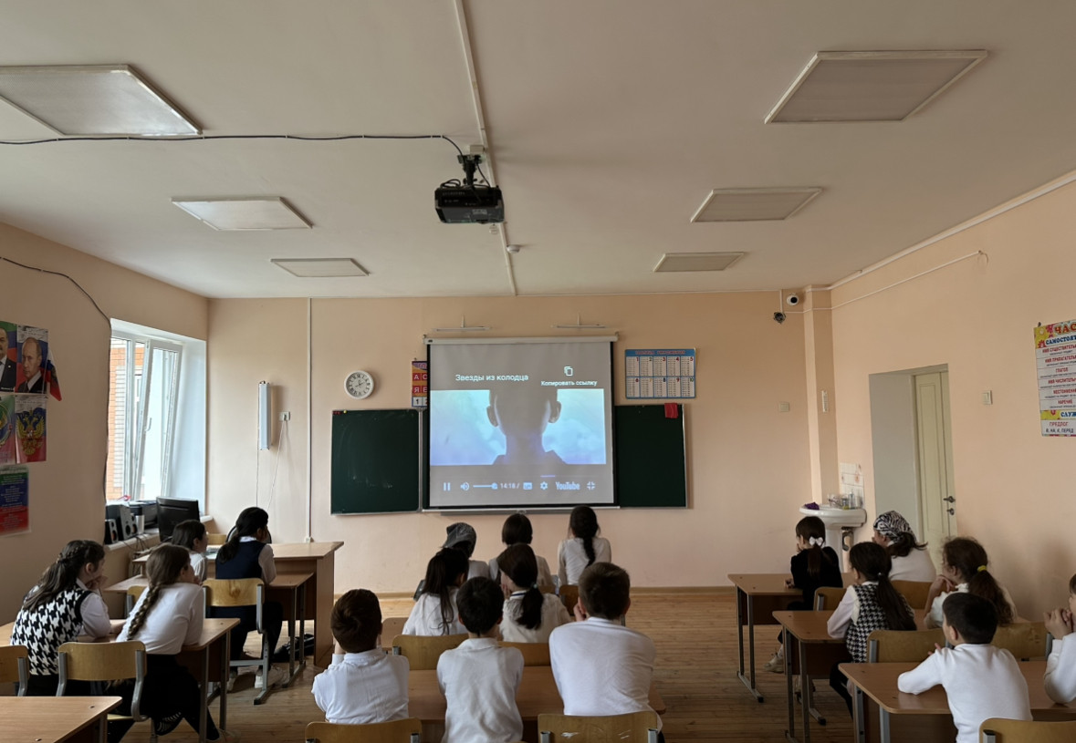 Постер к социальной практике: Главная сила в человеке — это сила духа.