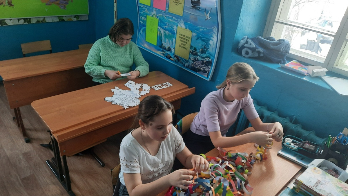 Постер к социальной практике: Уважение и помощь.