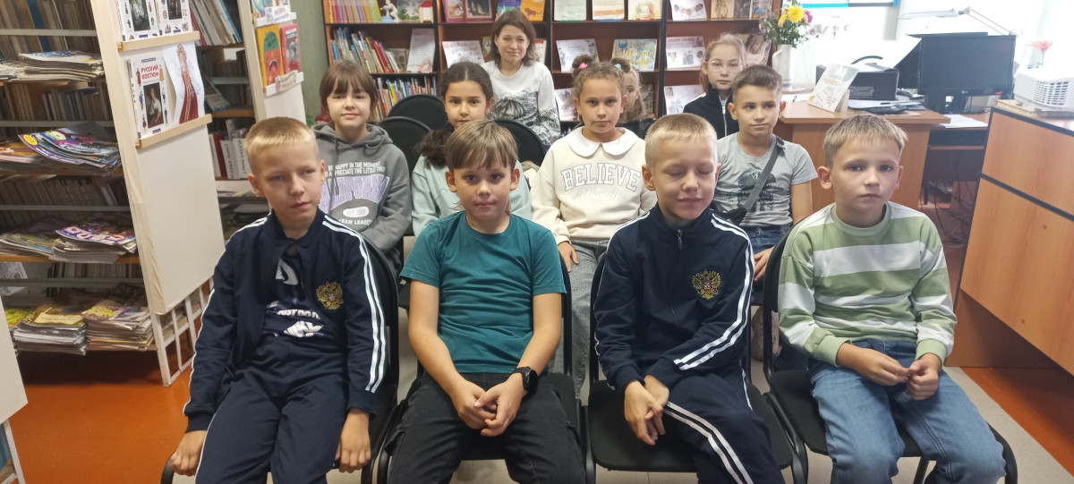 Постер к социальной практике: Помоги книге