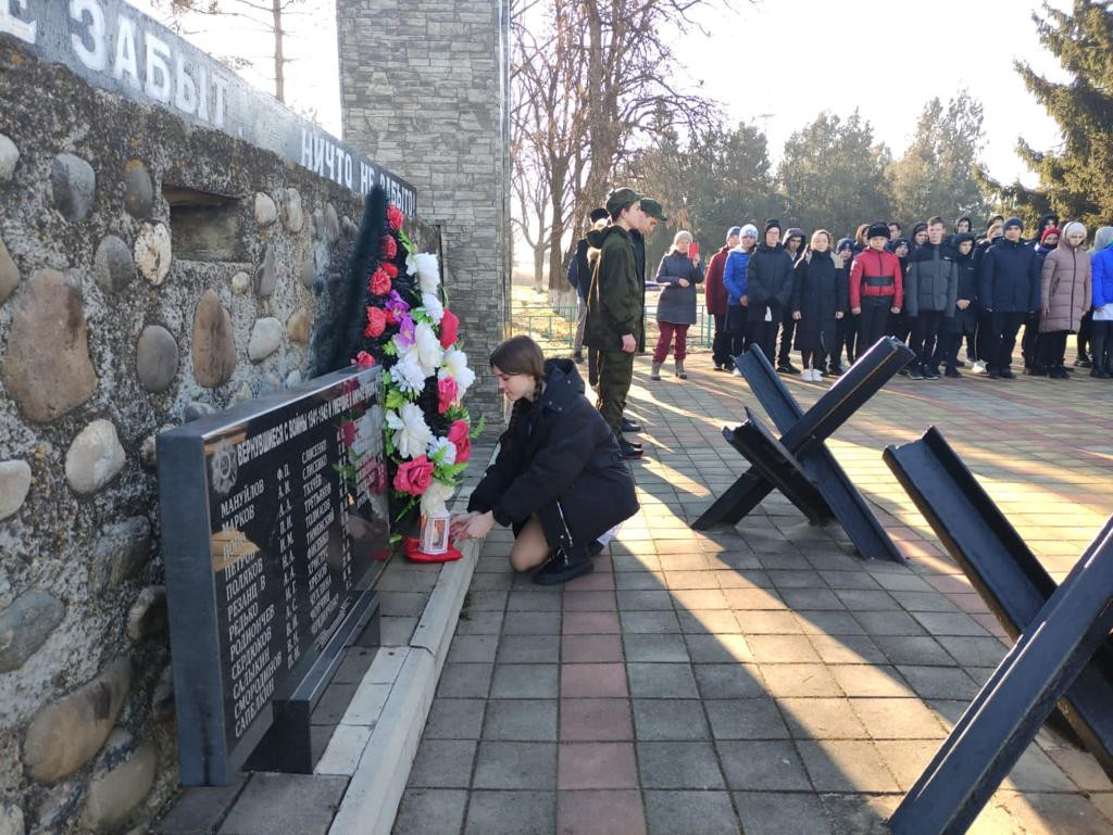 Постер к социальной практике: Чтим память героев