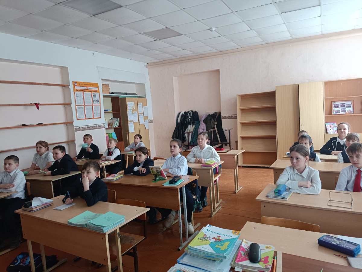 Постер к социальной практике: Будь милосердлив!