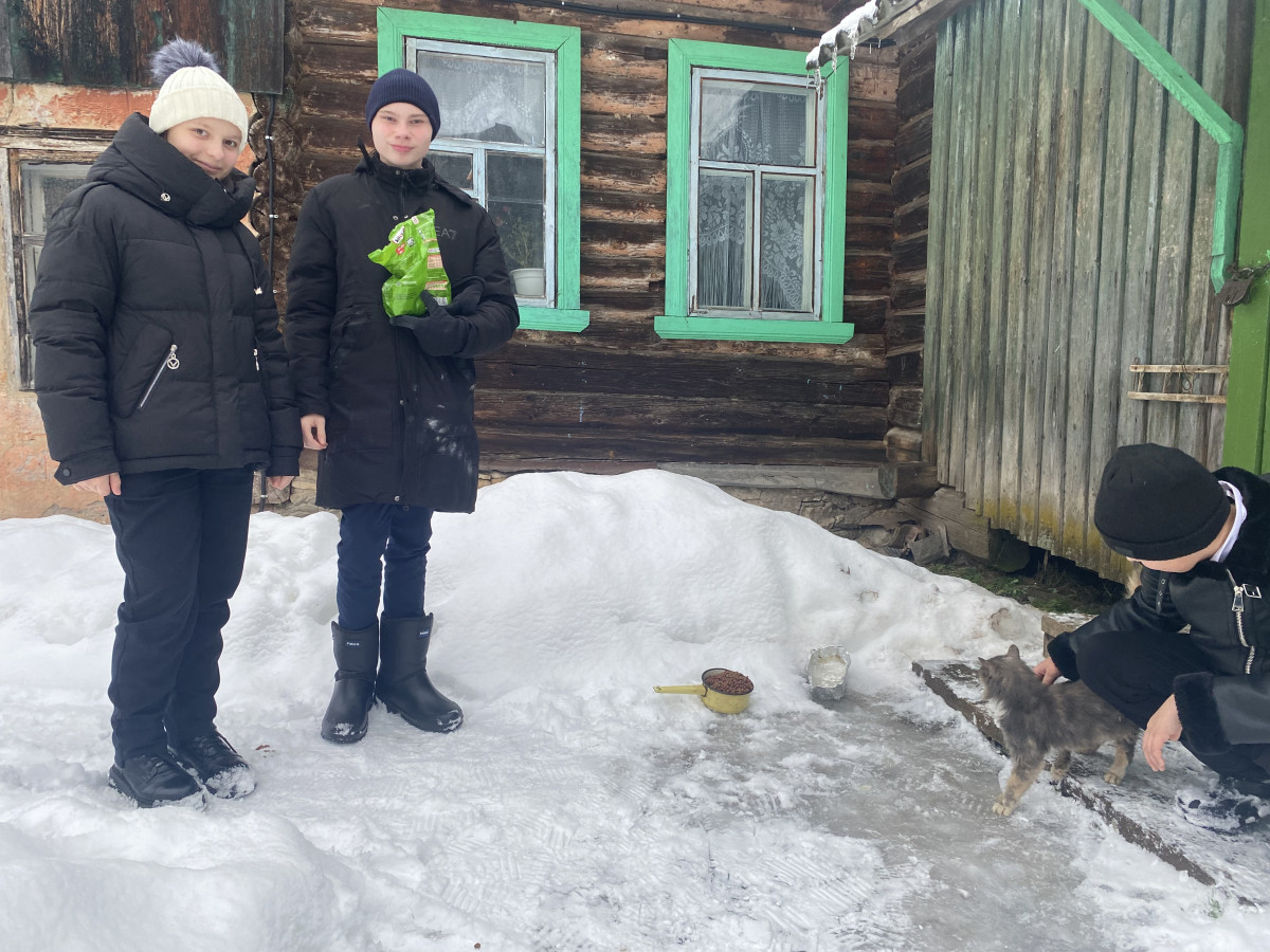 Постер к социальной практике: Научившись уважать животных, ты научишься уважать и людей.