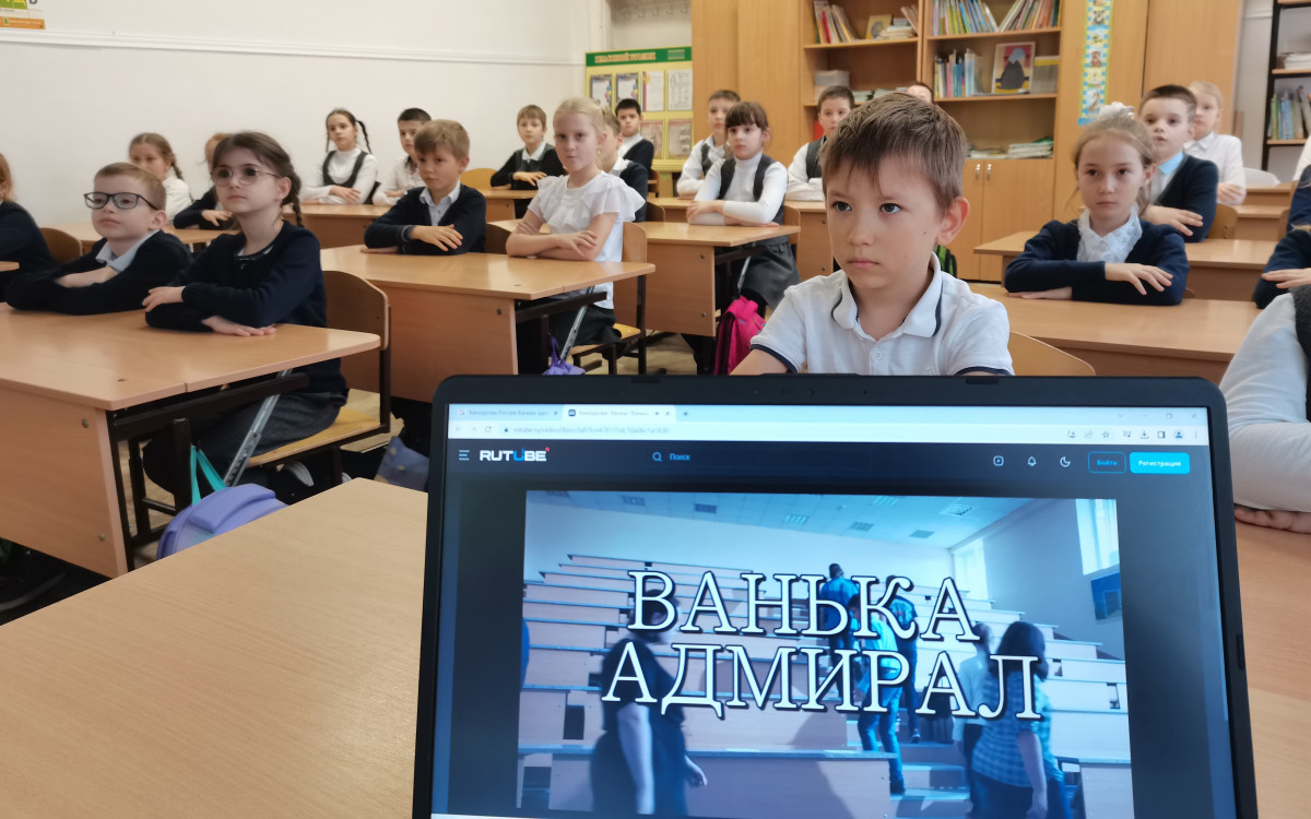 Постер к социальной практике: Наши герои