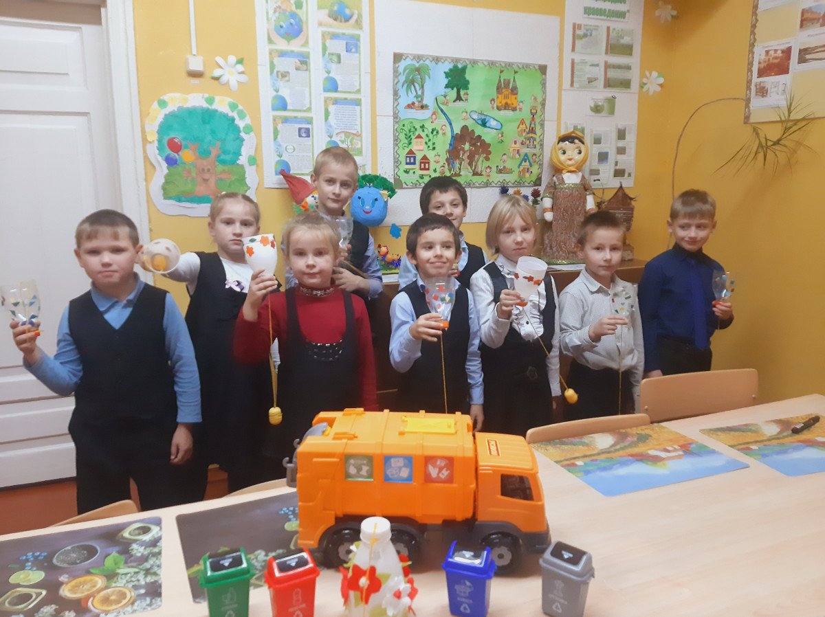 Постер к социальной практике: "Мусор и его вторая жизнь"