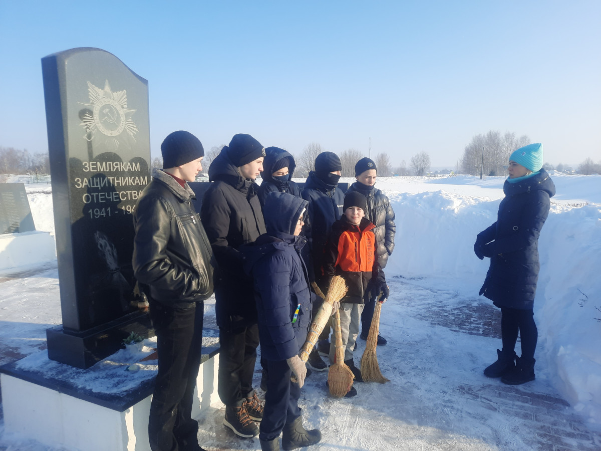 Постер к социальной практике: Чтим память  героев