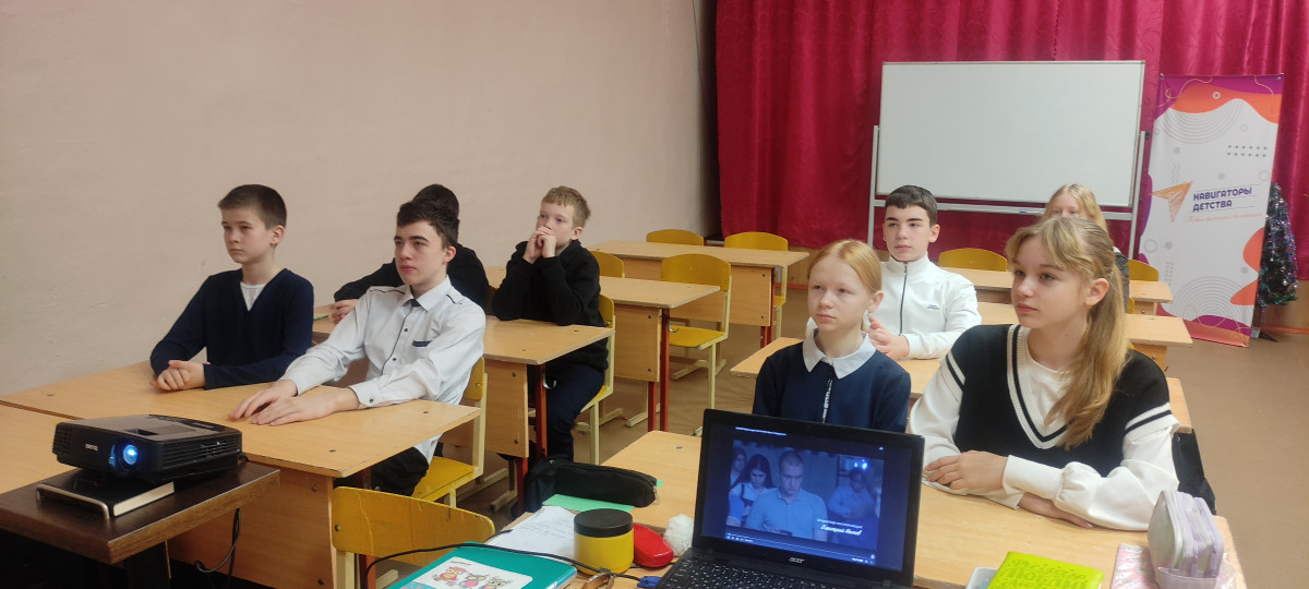 Постер к социальной практике: Кусочек счастья для друга