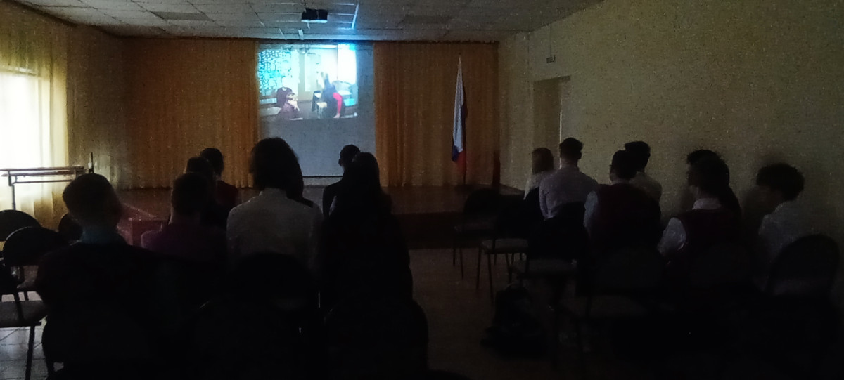 Постер к социальной практике: Уборка школьной территории