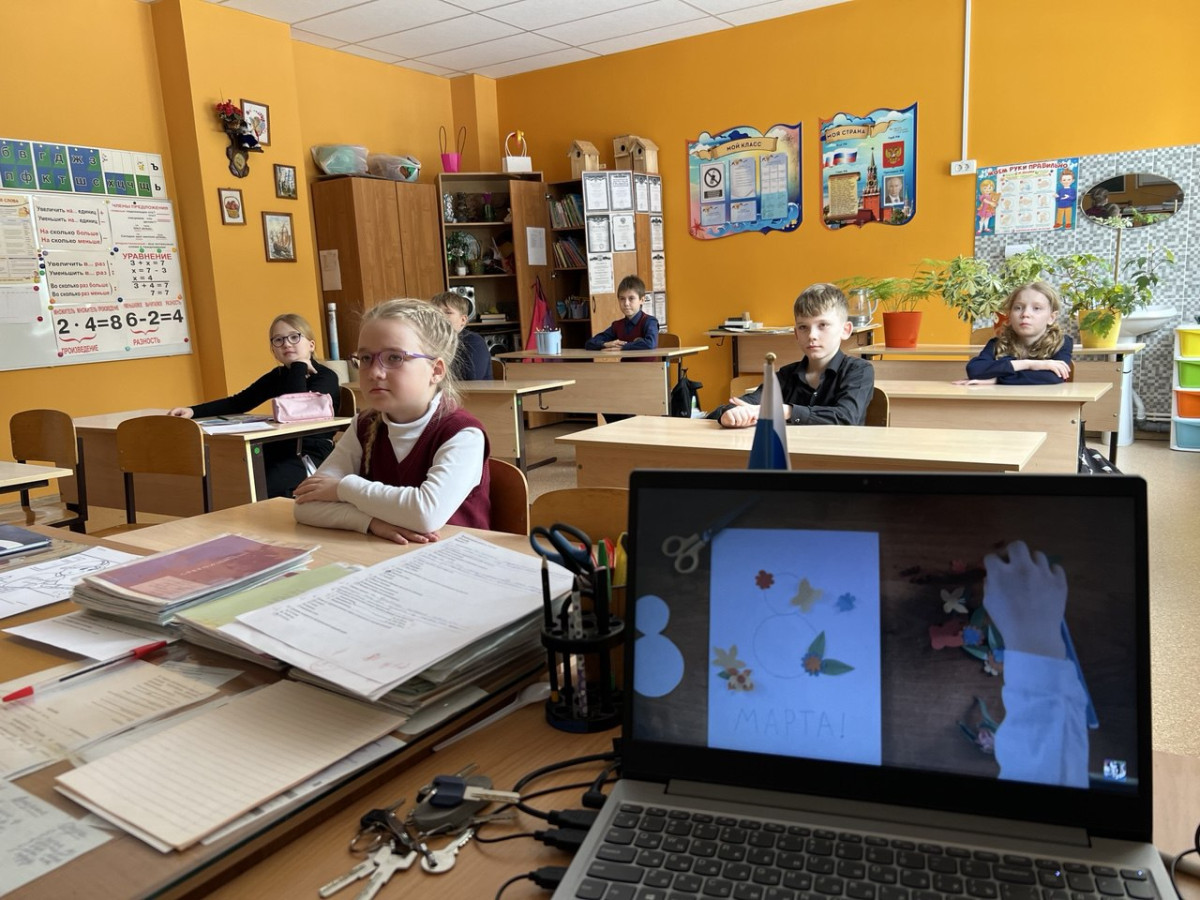 Постер к социальной практике: Те, кто рядом