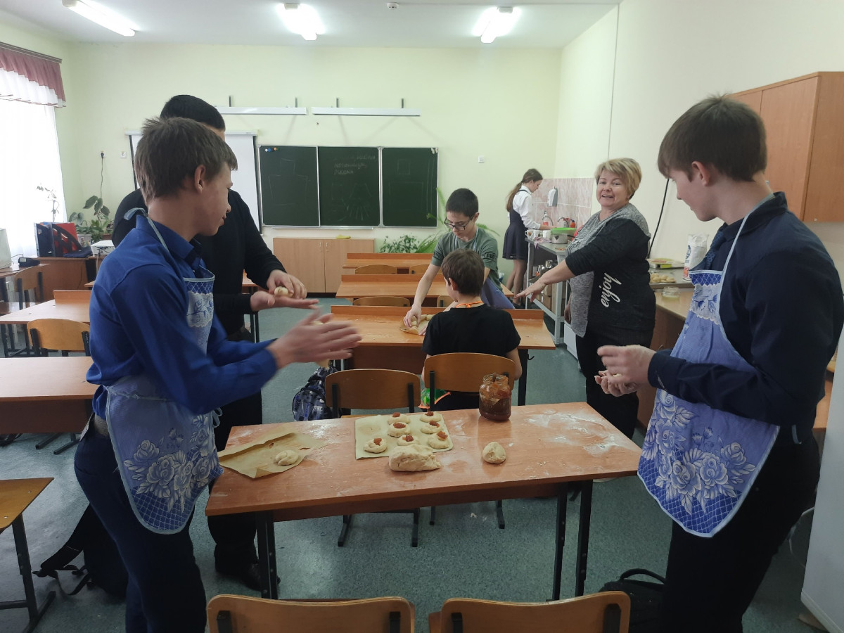 Постер к социальной практике: Вместе не трудно