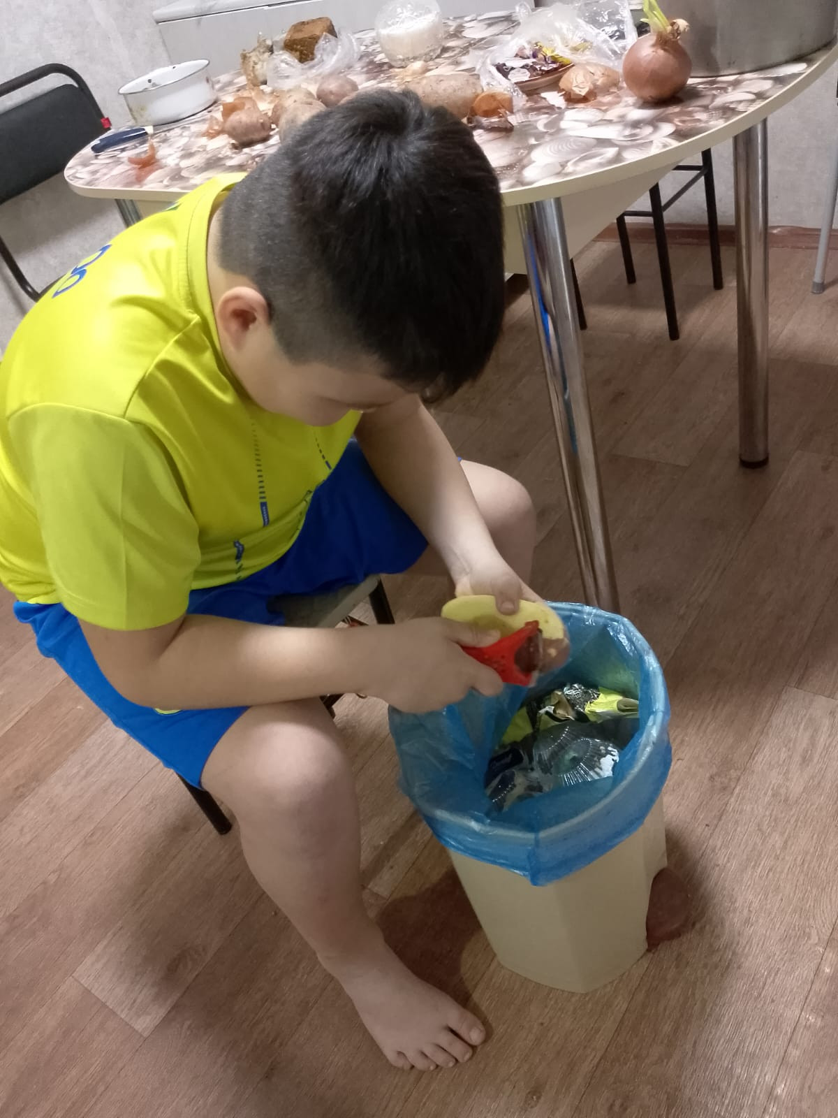 Постер к социальной практике: Взаимопомощь